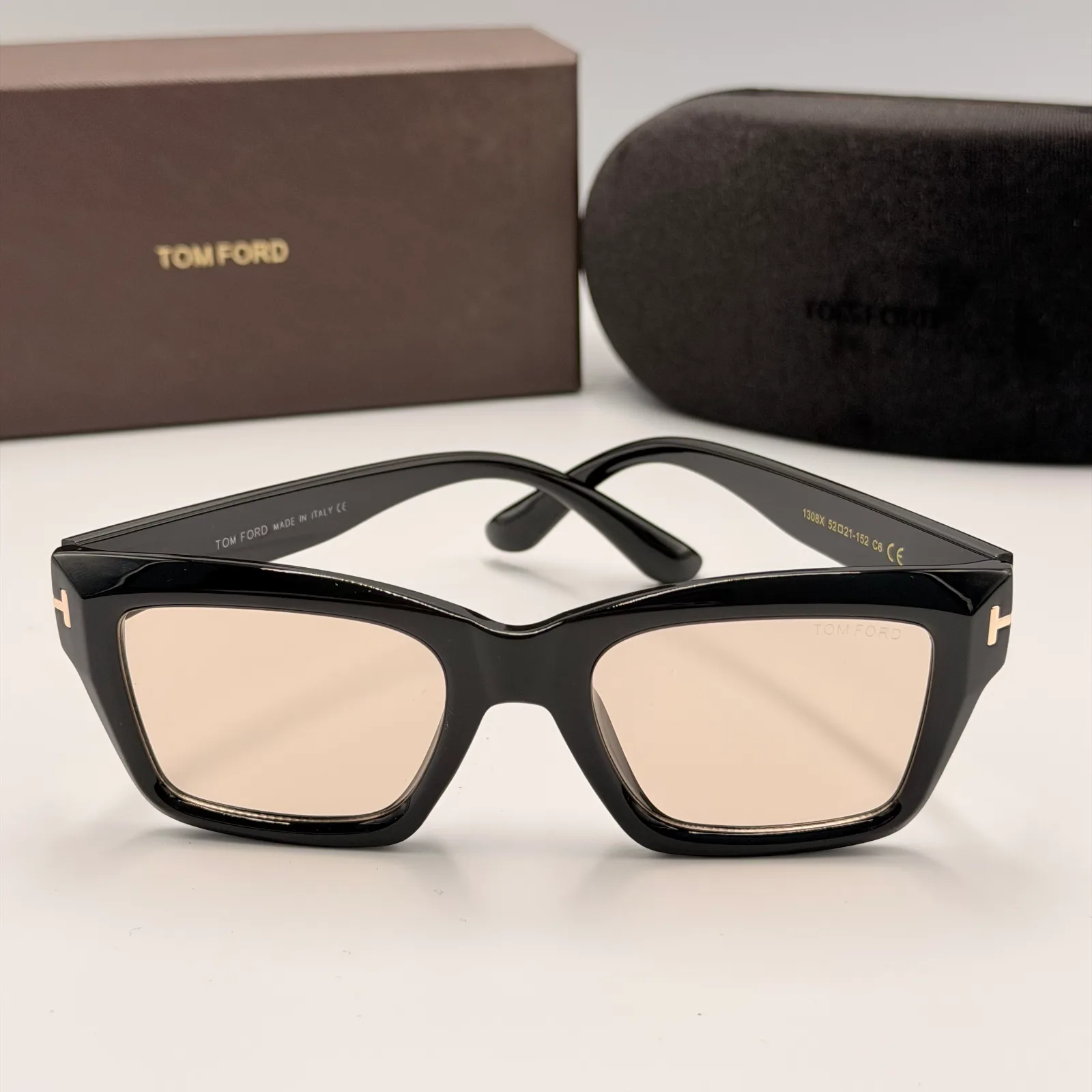 Ray ban